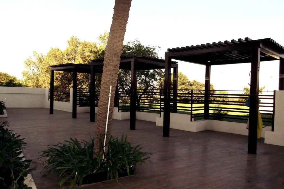 7 Seasons Palm Suite With Sky Orbit, Balcony, Swimming Pool, Wifi, Playground Rajkot Exterior photo
